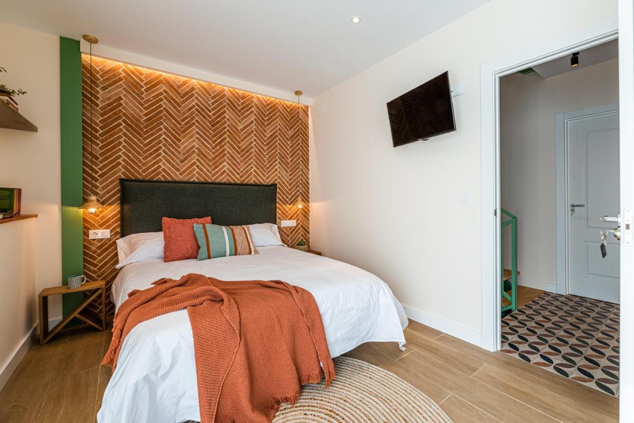 Vestal Suites Domo กัมบริลส์ ภายนอก รูปภาพ