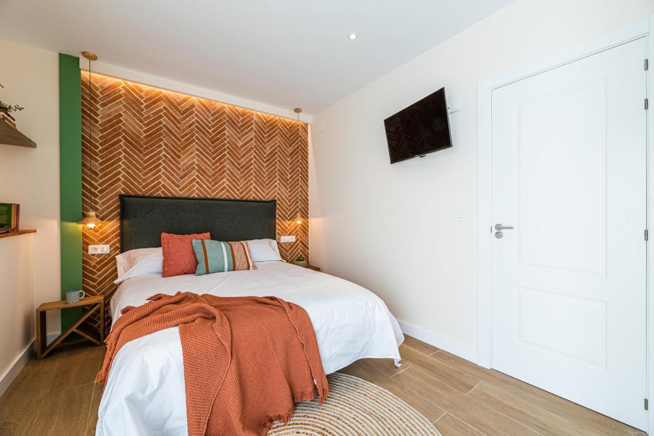 Vestal Suites Domo กัมบริลส์ ภายนอก รูปภาพ